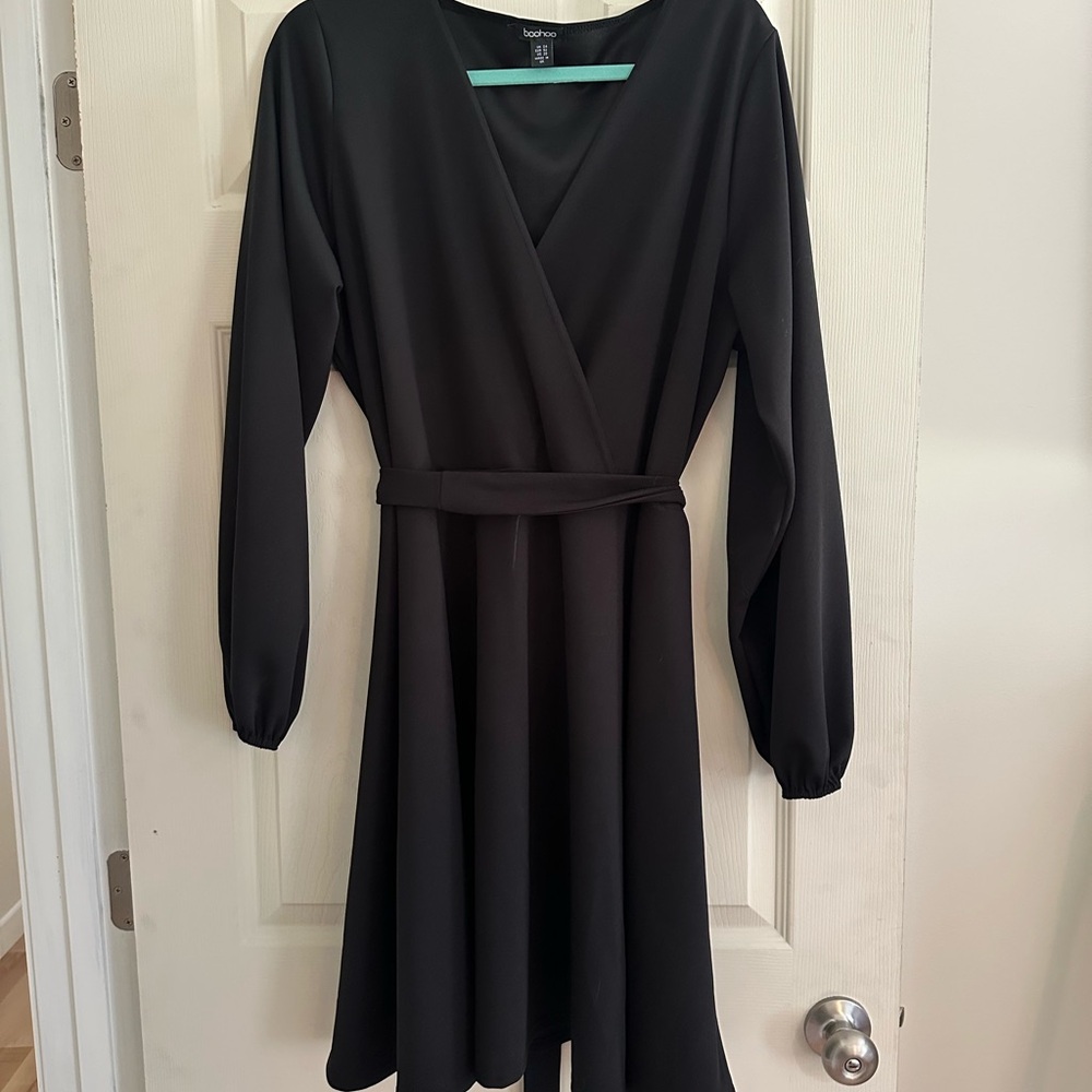 Boohoo Plus Wrap Black Skater Dress - Size 20 - Picture 5 of 8